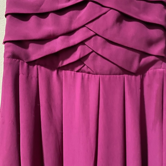 Express Fuchsia Strapless mini Dress size 0 - Picture 3 of 16
